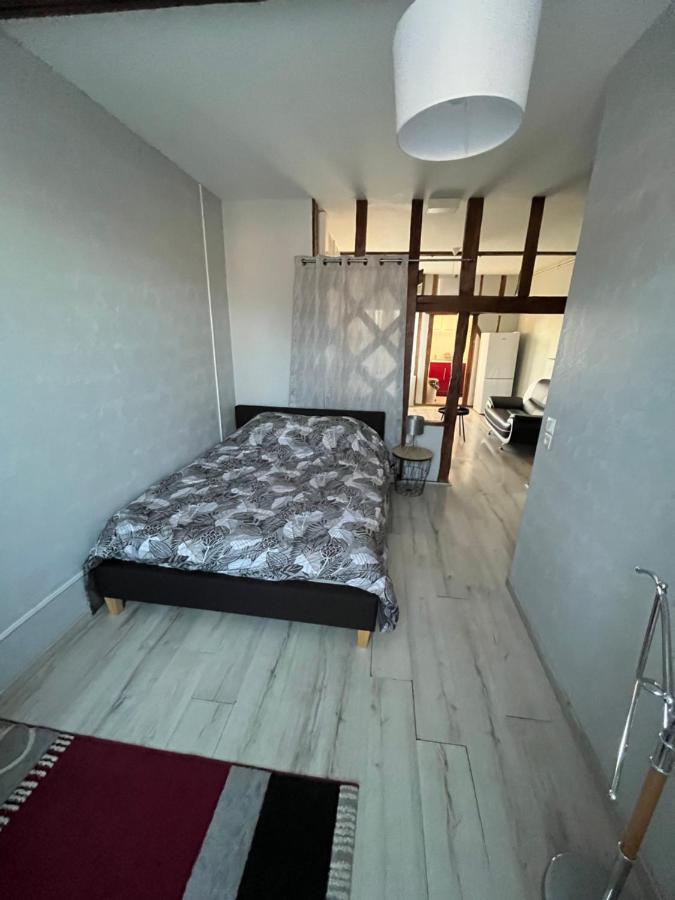 Saint Martin Apartamento Troyes Exterior foto